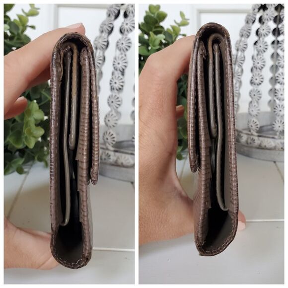 Louis Vuitton Gray Epi International Wallet - Picture 7 of 16